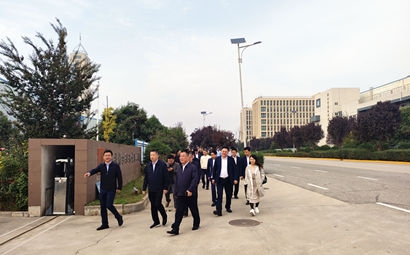 團市委、市貿促會、市青企協(xié)一行到工投集團涇河產業(yè)園考察交流
